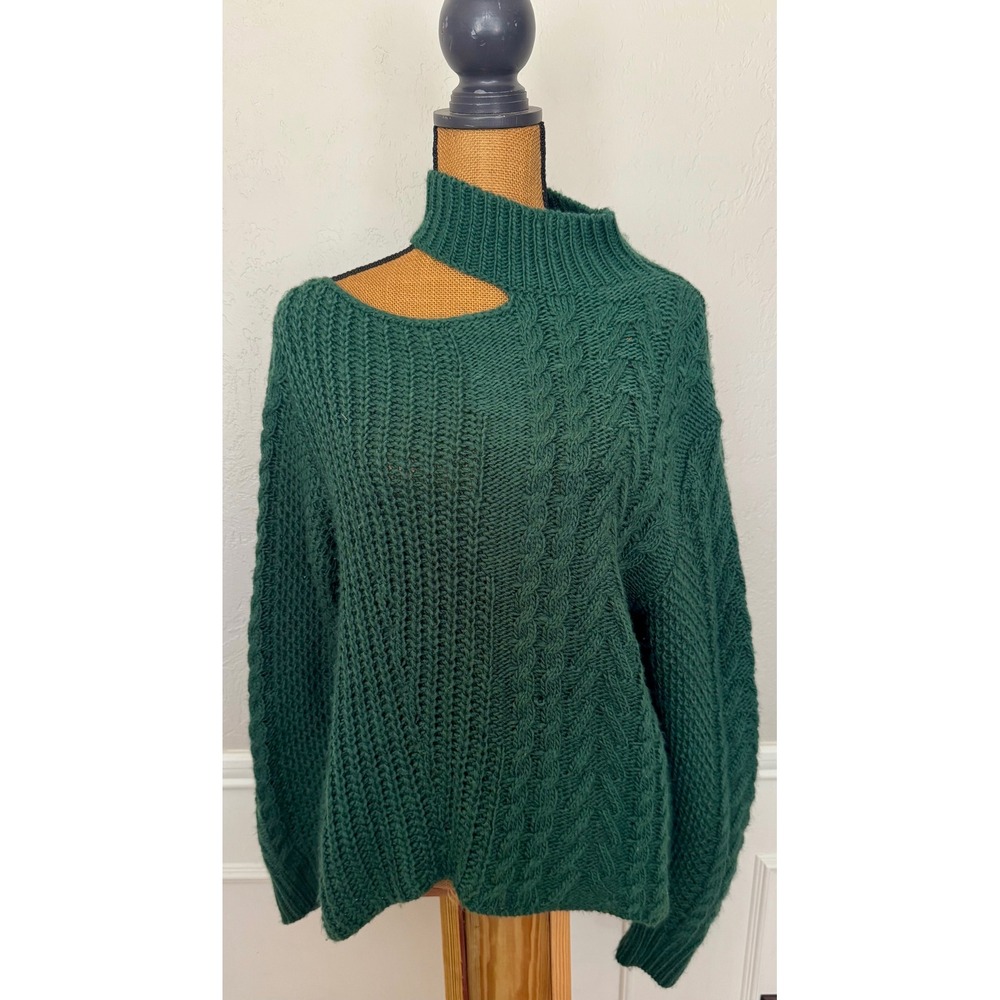 Peach Love California Green Cable Knit Cutout Neck Sweater Small Womens Forest